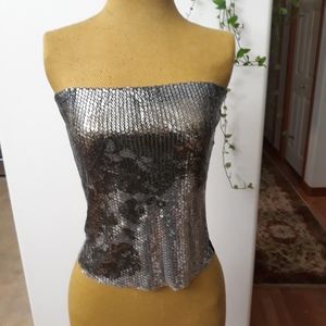 Open shoulder sleeve top